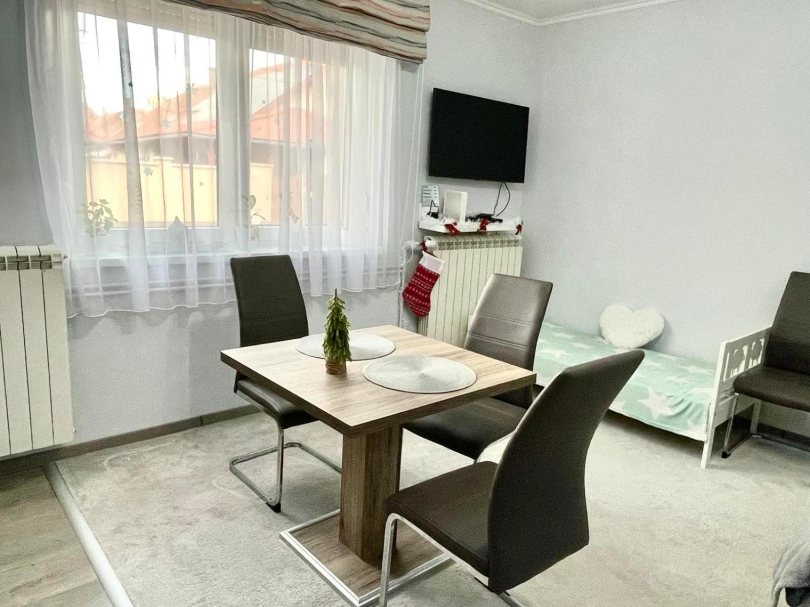 Belien Apartman Makó Værelse billede